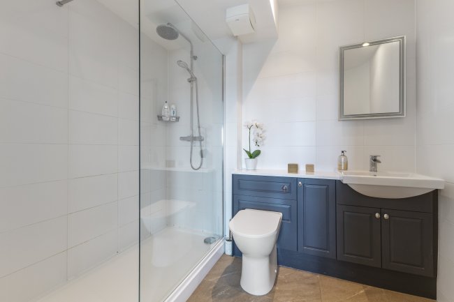 28 Leading Edge, 80 Hotwell Road, Bristol BS8 4UJ 1