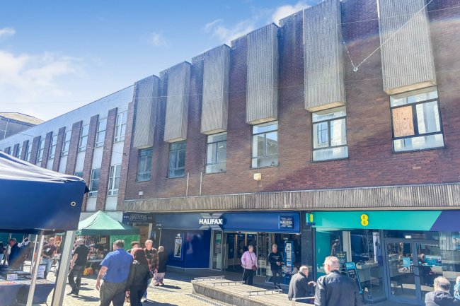 27-28 Vicar Street, Kidderminster, Worcestershire, DY10 1DA 1