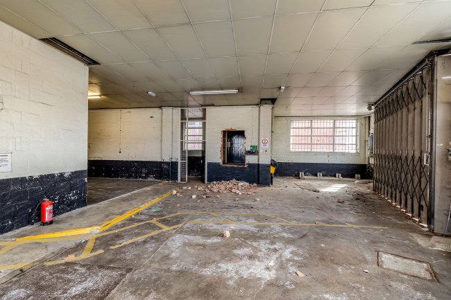 3 Lancaster Road, Hinckley, Leicestershire, LE10 0AW 10