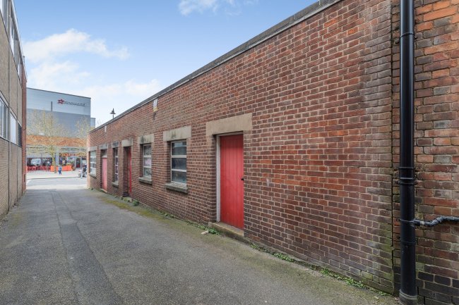 3 Lancaster Road, Hinckley, Leicestershire, LE10 0AW 10
