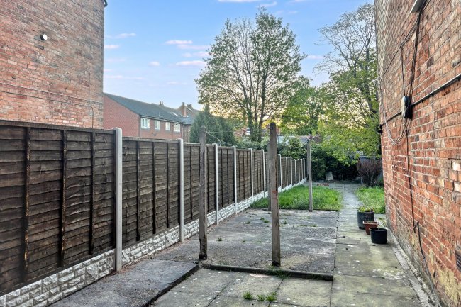 Flats 1-4, 58 Church Road, Birmingham, West Midlands, B13 9AG 4