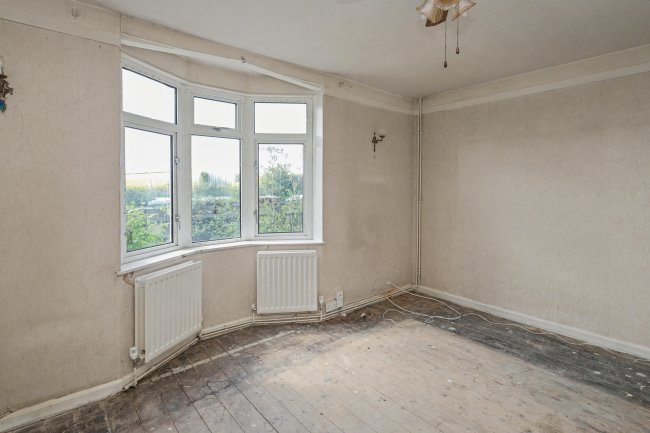2 Police Cottages, St Albans Road, South Mimms, Potters Bar, EN6 3PJ 10