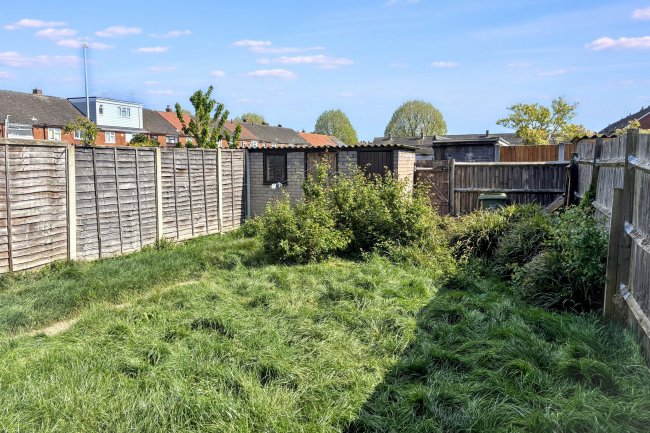 4 Delimands, Basildon, Essex, SS15 5BB 5