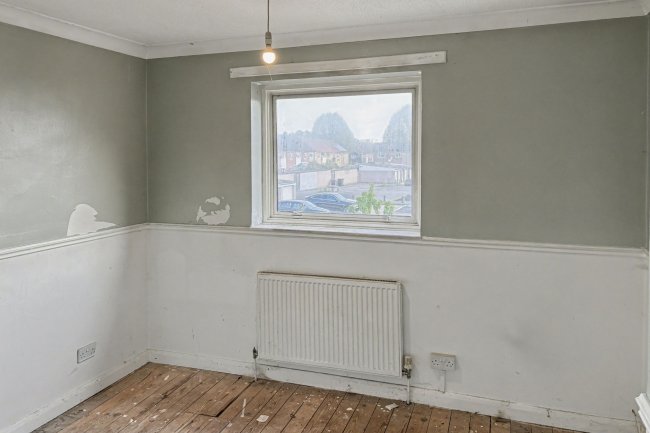 4 Delimands, Basildon, Essex, SS15 5BB 5