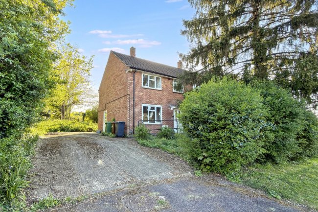 103 Ashfield Avenue, Bushey, Hertfordshire, WD23 4HJ 5