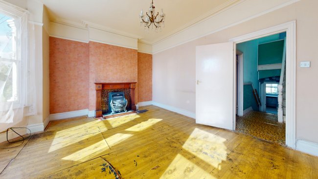 Flat B, 21 Meteor Street, Battersea, London, SW11 5NZ 1