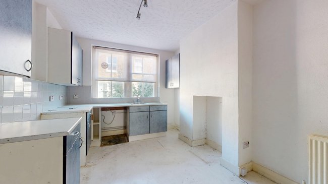 Flat B, 21 Meteor Street, Battersea, London, SW11 5NZ 1