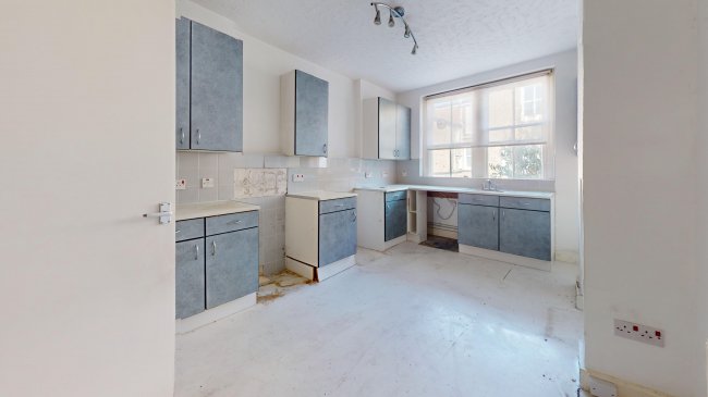 Flat B, 21 Meteor Street, Battersea, London, SW11 5NZ 1