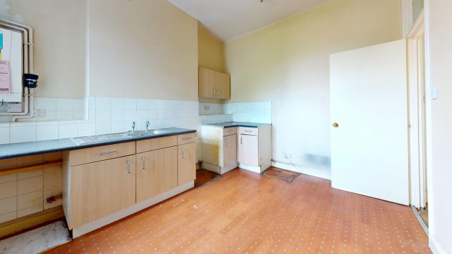 Flat B, 33 Blurton Road, Clapton, London, E5 0NJ 1
