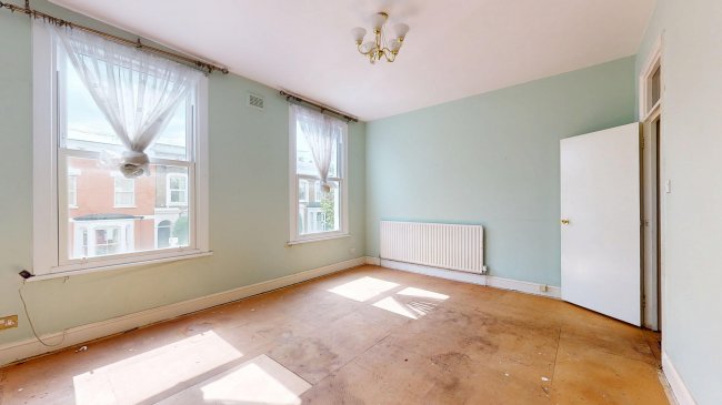 Flat B, 33 Blurton Road, Clapton, London, E5 0NJ 1