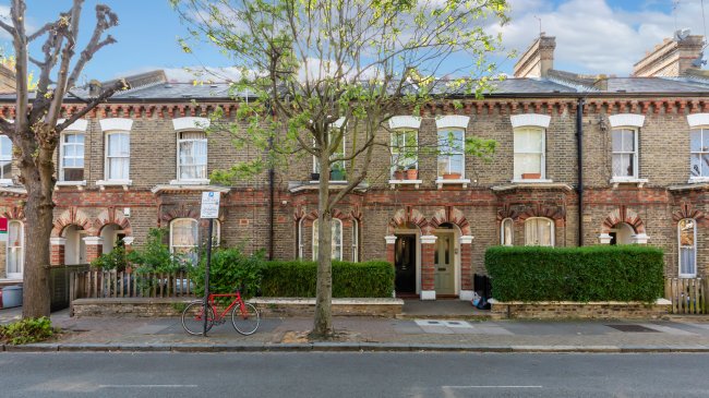 61A Grayshott Road, Battersea, London, SW11 5TS 10