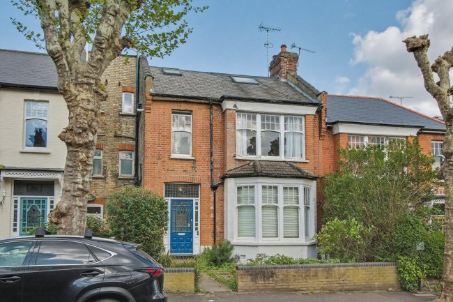 Flat C, 38 Collingwood Avenue, Muswell Hill, London N10 3ED 10