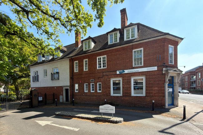 111 Queens Road, Weybridge, Surrey KT13 9UW 7