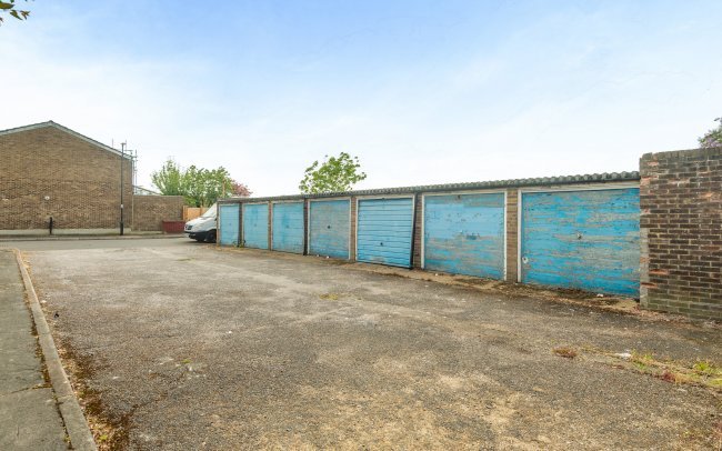Land at Sinclare Close, Enfield, EN1 4BE 2