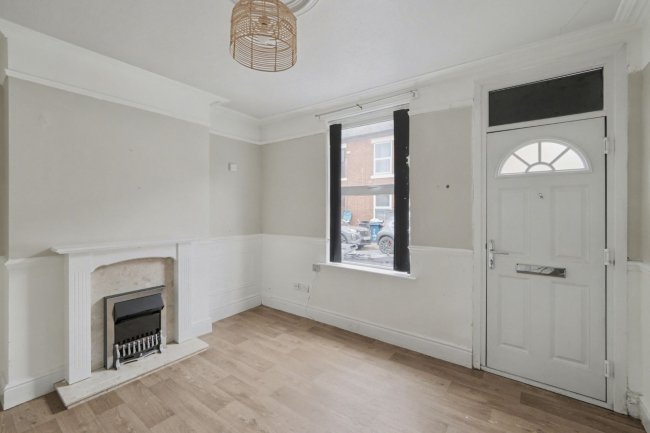 14 Spring Street, Derby DE22 3UF 5