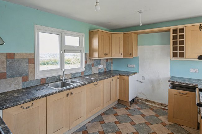 6 Hook Street, Hook, Royal Wootton Bassett, Swindon, SN4 8EF 1