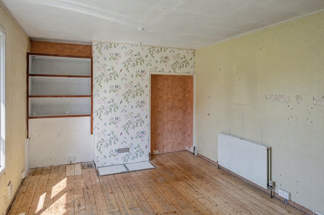 6 Hook Street, Hook, Royal Wootton Bassett, Swindon, SN4 8EF 1
