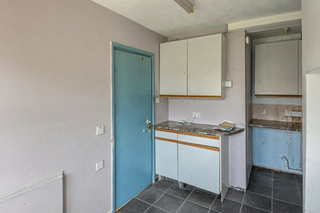 6 Hook Street, Hook, Royal Wootton Bassett, Swindon, SN4 8EF 1