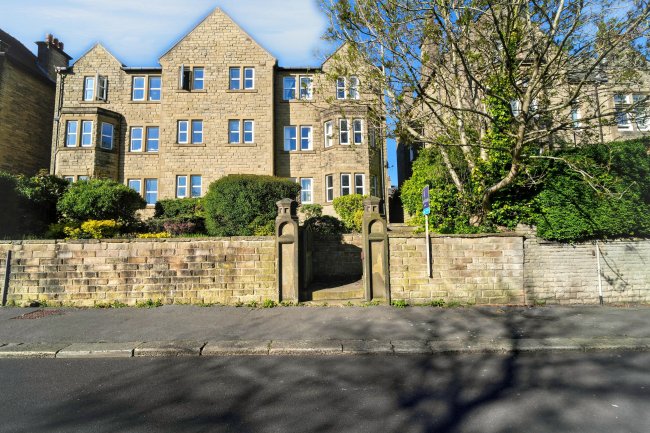 Apartment 1 Parklands, 16 Park Drive, Huddersfield, HD1 4EB 7