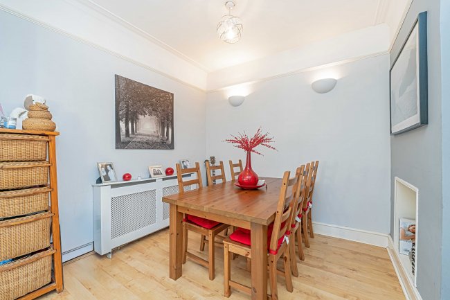 111b Wood Lane, Isleworth, Middlesex, TW7 5EG 8