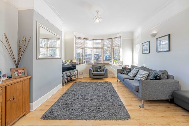 111b Wood Lane, Isleworth, Middlesex, TW7 5EG 8