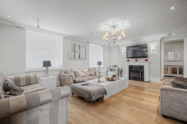 26 Wellington Road, St Johns Wood, London NW8 9SP 1