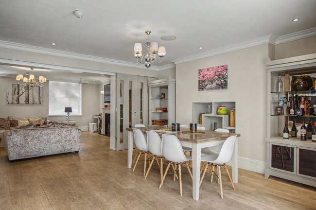 26 Wellington Road, St Johns Wood, London NW8 9SP 1