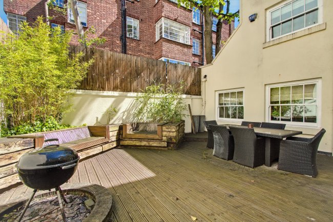 26 Wellington Road, St Johns Wood, London NW8 9SP 1