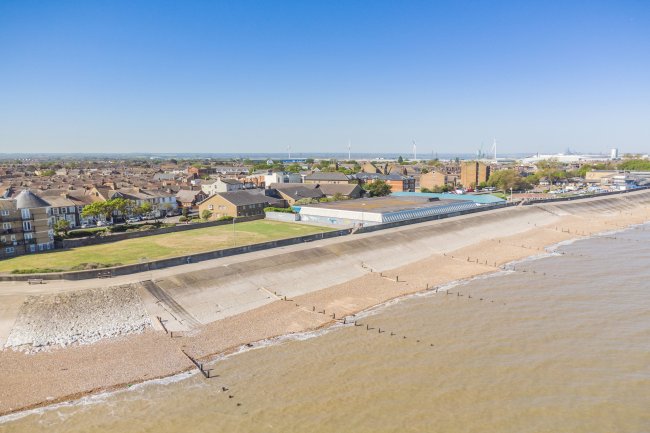 Blackburn Lodge, Broadway, Sheerness ME12 1RA 8