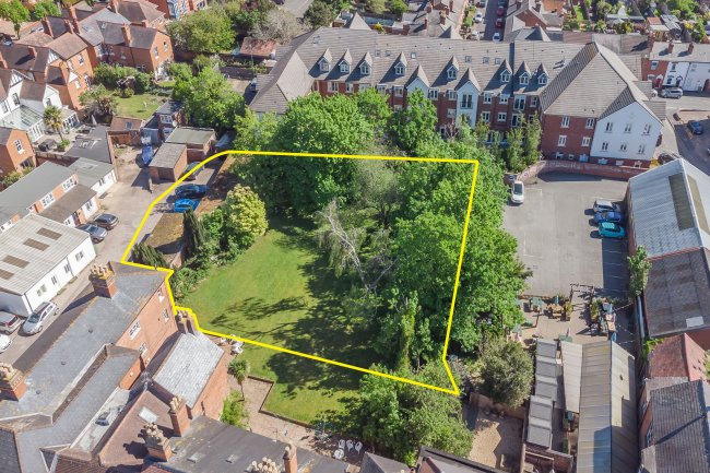 Land and Garages at rear of 14 Barbourne Road, Worcester, WR1 1HT 4