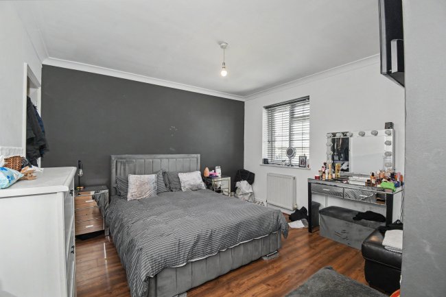 65 Straight Road, Old Windsor, SL4 2SA 6