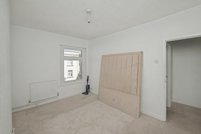 19 West Grove, Montpelier, Bristol, BS6 5LS 4