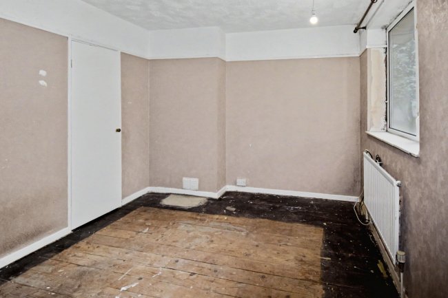 11 Rockingham Road, West Earlham, Norwich, Norfolk, NR5 8HZ 5