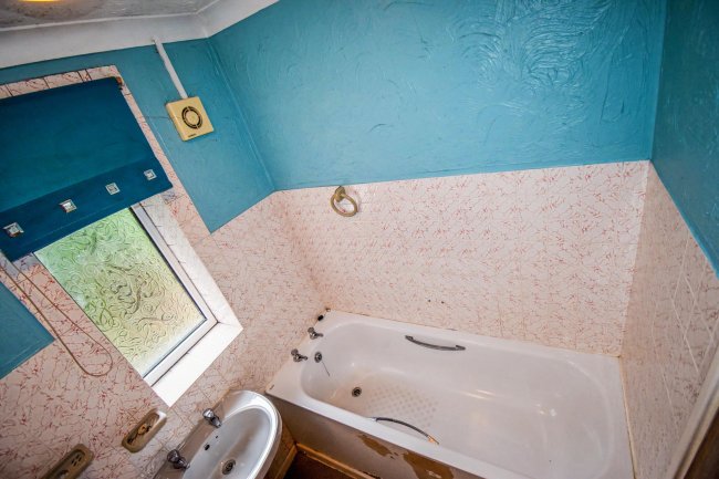 11 Rockingham Road, West Earlham, Norwich, Norfolk, NR5 8HZ 5