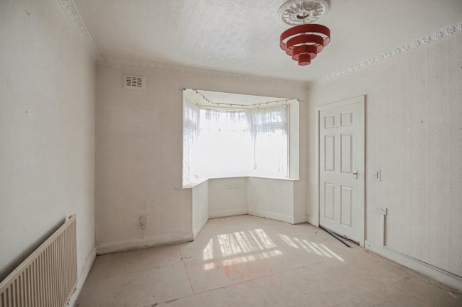 37 Green Close, Hull, East Yorkshire, HU6 8DA 8