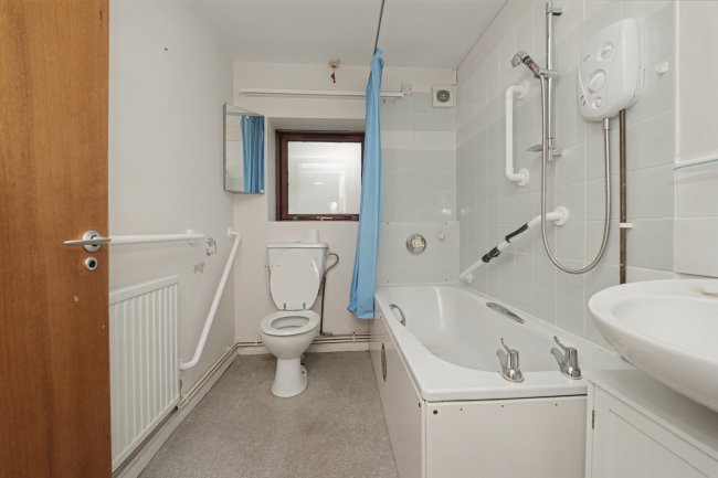 Flat 1, The Grove, 110 Groveleaze, Shirehampton, Bristol, BS11 9QU 9