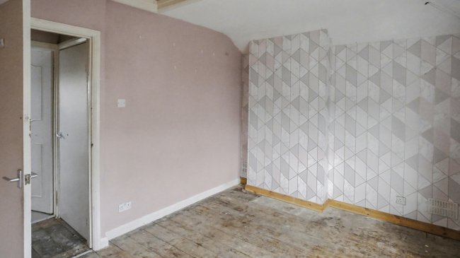 4 Nelson Close, Hillingdon, Uxbridge, UB10 0PX 8