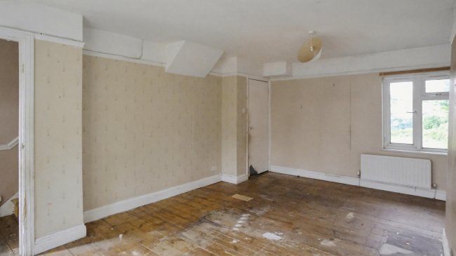 4 Nelson Close, Hillingdon, Uxbridge, UB10 0PX 8