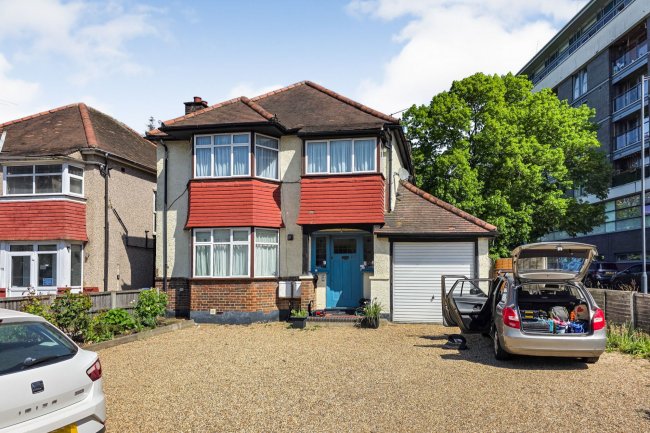 117 Chalkhill Road, London HA9 9AL 4