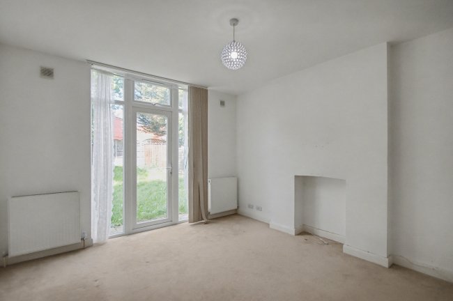 13 Olive Road, London NW2 6TY 3