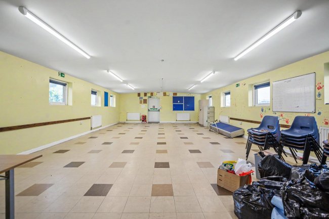 114 Queenborough Road, Minster-on-Sea, Sheppey ME12 3DA 4