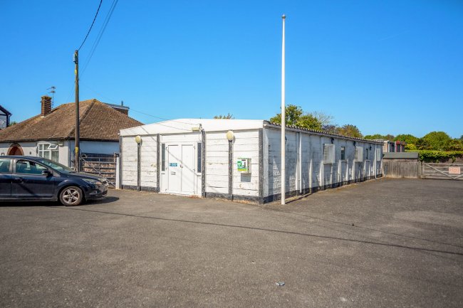 114 Queenborough Road, Minster-on-Sea, Sheppey ME12 3DA 4