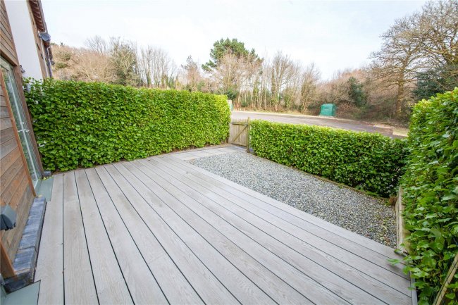 2 Court Terrace, Hillfield Village, Dartmouth, TQ6 0FA 10