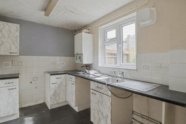 49 Beverley Road, Weymouth, DT3 6SE 8