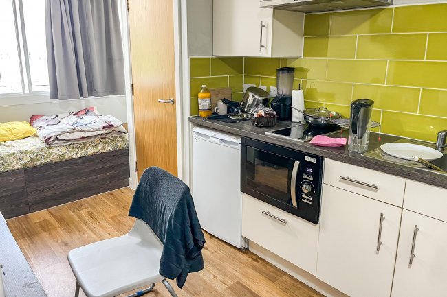 3.05 Maid Marion House, Maid Marion Way, Nottingham, NG1 6BJ 2