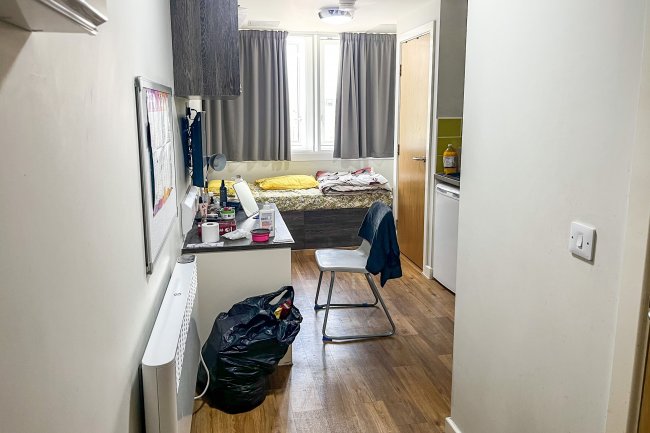 3.05 Maid Marion House, Maid Marion Way, Nottingham, NG1 6BJ 2