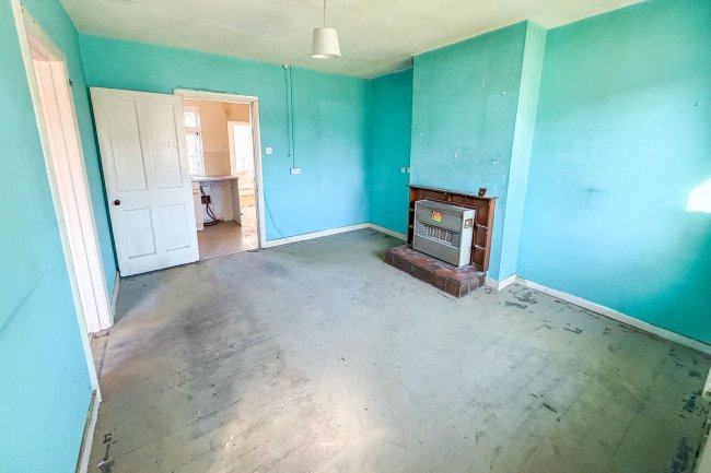 33 Wood Lane Bungalows, Chippenham, Wiltshire, SN15 3DW 10