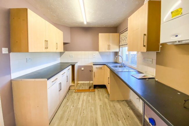 180 Wood Lane, Chippenham, Wiltshire, SN15 3EE 5