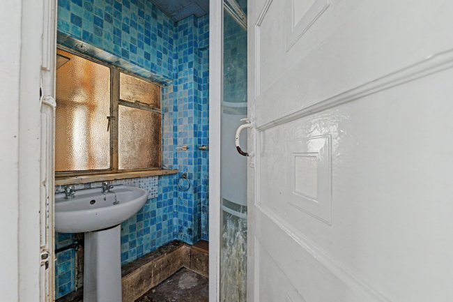 96 Vicarage Road, Henley-on-Thames RG9 1JT 3