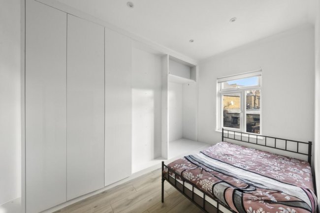 9 Boston Road, Hanwell, London W7 3SJ 8